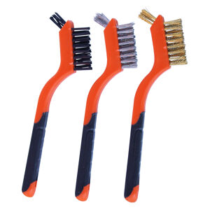 Sp Tools Brush Wire Mini 3Pc Set - 3 X 7 Row + 5 Hole Tip SP30890 Includes: • Nylon Bristled Brush - 180Mm • Stainless Steel Bristled Brush - 180Mm • Brass Bristled Brush - 180Mm • 3 Row Bristles • 5 Hole Tip