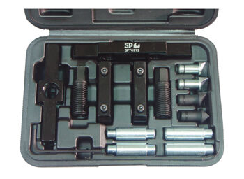 Sp Tools Universal Knuckle Spreader Tool SP70972 Universal Knuckle Spreader Master Kit • Suitable For Removal And Installation Of Spring And Shock Strut From Steering Knuckle • Prevents Expensive Damage To Aluminium Or Cast Iron Steering Hubs • Excellent Also For Spreading The Clamp On Lower Ball Joints • Wide Range Of Vehicle Applications