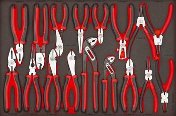 Teng 17 Pc Eva Pliers Set TTEMB17 Includes All The Most Commonly Used Pliers In One Set
Tpr Grip For A More Secure And Comfortable Grip
Tools Are Held In Place Using Three Colour Pre-Cut Eva Foam Clearly Showing Where Each Tool Belongs
Designed To Fit Exactly In The Larger Tengtools Tool Box Drawers
Can Be Used As A Set On It'S Own Or As Part Of The Tengtools "Get Organised" System
