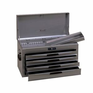 Teng 4Dr Top Box Silver TC804NS Sheet Metal. Equipped With 4 Extending Drawers.

Features: 

Drawers Fitted With Ball Bearing Slides (Height: 3 X 50 Mm And 1 X 75 Mm). 
Lockable Lid (Incl. Removable Top Drawer) And Drawers. 
Lock With 2 Keys Supplied. 
Heavy-Duty Carrying Handles At The Ends. 
Rubber Feet Under The Chest. 
Convenient For:

Each Extending Drawer Holds 4 Teng Tools Tc Trays.