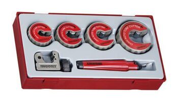 Teng 6 Pc Tube Cutter Set Tc-Tray TTTC06 For Cutting Plastic, Copper And Brass Pipes From 3 To 22Mm Diameter
Deburring Tool Included For Tidying Up Any Sharp Edges