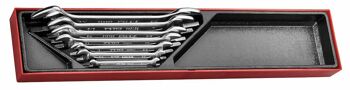 Teng Spanner Set Double Open End 7 Pcs Af TTX6607 Different Size At Each End To Give 14 Sizes In Total
Chrome Vanadium Satin Finish
Tengtools Hip Grip Design For Contact With The Flat Side Of The Fastening
Designed And Manufactured To Din 3110